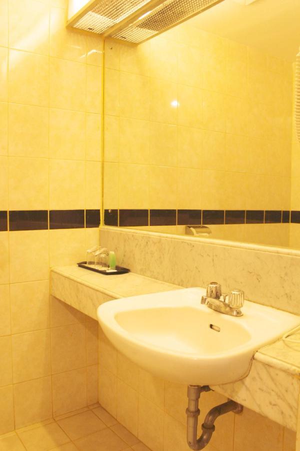 Arnava Hotel Senen Dżakarta Zewnętrze zdjęcie